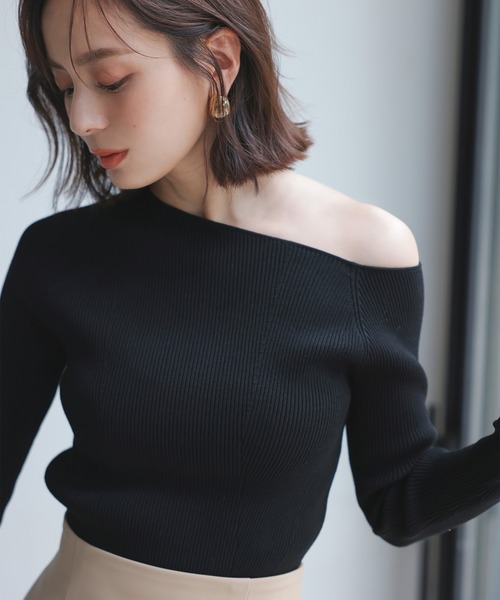 anuans（アニュアンス）の「【ZOZO限定アイテム】アシンメトリーリブニット（ニット/セーター・レディース・アイボリー/ブラック/グレー/バーガンディー・FREE）」の10枚目の写真