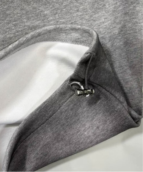 FOLLOWIN(フォロウィン)の「【 UNISEX /オールシーズン 】2color/ブラックグラデーションワイドスウェットパンツ【 裾絞り可能 】(スウェットパンツ・レディース・グレー/ブラック・FREE)」の7枚目の写真