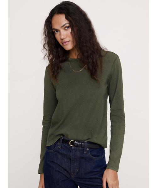 Banana Republic（バナナリパブリック）の「ヴィンテージ コットン ロングスリーブ Tシャツ（Tシャツ/カットソー・レディース・オリーブ/ホワイト/グリーン/ネイビー・XS/S/L/M）」の3枚目の写真
