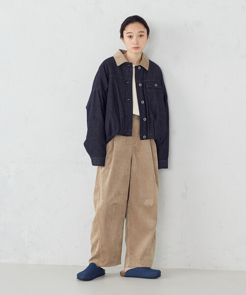ONIGIRI（オニギリ）の「衿コーデュロイ デニムブルゾン / セットアップ対応（ブルゾン・レディース・ブラウン/ベージュ・FREE）」の4枚目の写真