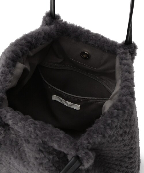 grove（グローブ）の「ポコポコエコファータッセルトート（トートバッグ・レディース・ベージュ/アイボリー/チャコールグレー・00）」の6枚目の写真