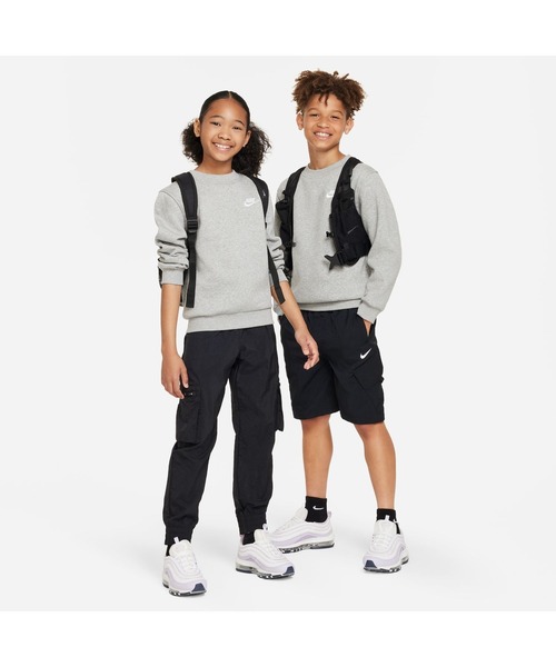 NIKE(ナイキ)の「ナイキ NIKE ナイキ YTH NSW クラブ LBR フリース L/S クルー(スウェット・キッズ・ブラック/ダークグレー・130cm/140cm/150cm/160cm)」の11枚目の写真