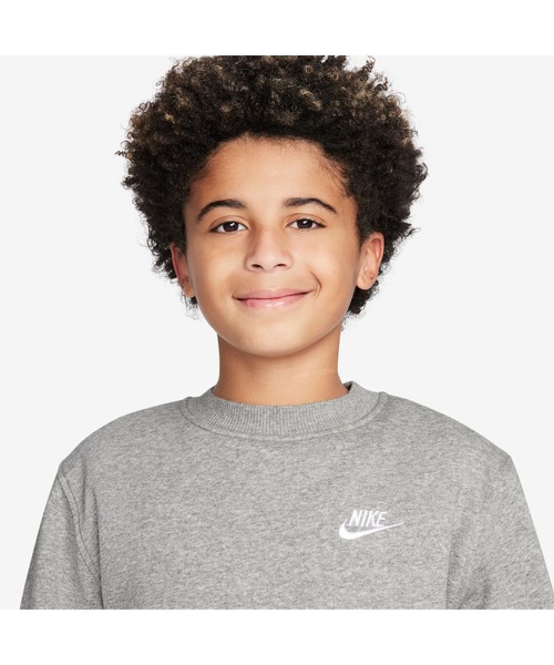 NIKE(ナイキ)の「ナイキ NIKE ナイキ YTH NSW クラブ LBR フリース L/S クルー(スウェット・キッズ・ブラック/ダークグレー・130cm/140cm/150cm/160cm)」の13枚目の写真