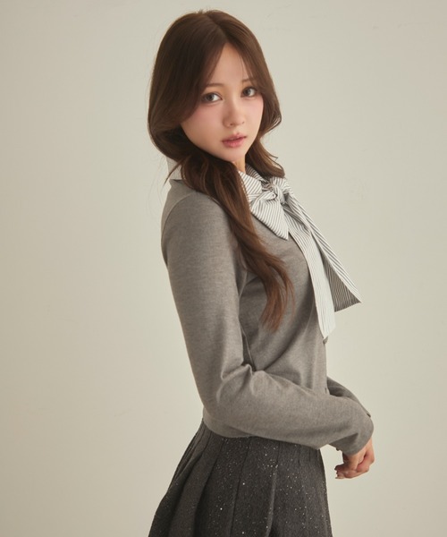 TITTY&CO.（ティティーアンドコー）の「レイヤードリボントップス（ニット/セーター・レディース・ネイビー/グレー・FREE）」の5枚目の写真