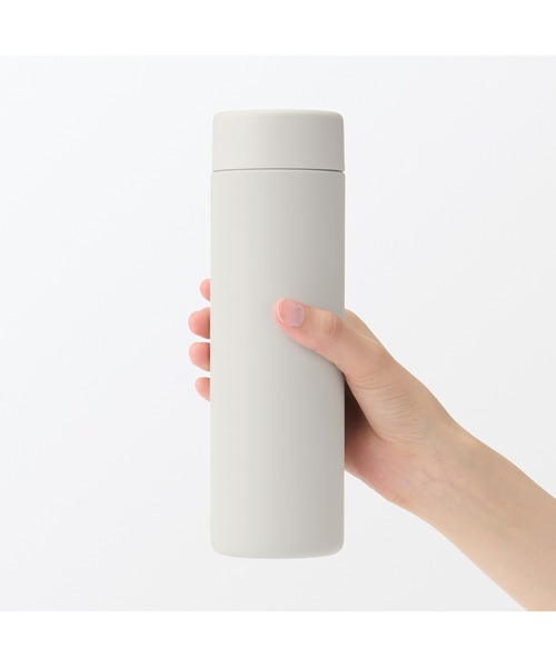 無印良品(ムジルシリョウヒン)の「真空断熱構造 保温保冷ボトル フラットタイプ 500mL(水筒・メンズ・ベージュ系/シルバー/ブラック・FREE)」の11枚目の写真
