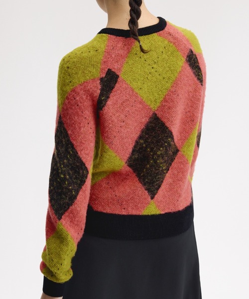 FRED PERRY（フレッドペリー）の「Amy Winehouse Brushed Argyle Knitted Jumper／エイミー・ワインハウス アーガイル起毛ニット（ニット/セーター・レディース・ピンク・10）」の4枚目の写真