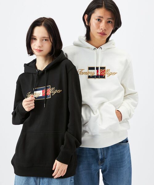 TOMMY HILFIGER（トミーヒルフィガー）の「【オンライン限定】ゴールドエンブロイダーフーディー（パーカー・メンズ・ブラック/ホワイト・SMALL/X-LARGE/MEDIUM/LARGE）」の3枚目の写真