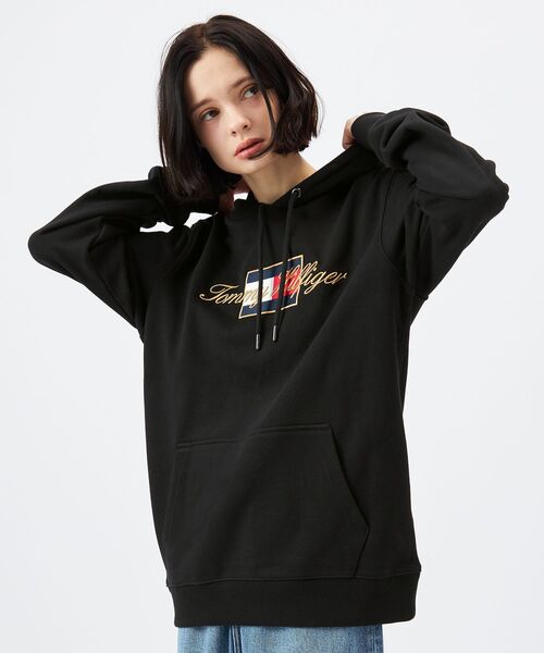TOMMY HILFIGER（トミーヒルフィガー）の「【オンライン限定】ゴールドエンブロイダーフーディー（パーカー・メンズ・ブラック/ホワイト・SMALL/X-LARGE/MEDIUM/LARGE）」の10枚目の写真