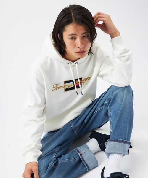TOMMY HILFIGER（トミーヒルフィガー）の「【オンライン限定】ゴールドエンブロイダーフーディー（パーカー・メンズ・ブラック/ホワイト・SMALL/X-LARGE/MEDIUM/LARGE）」の21枚目の写真