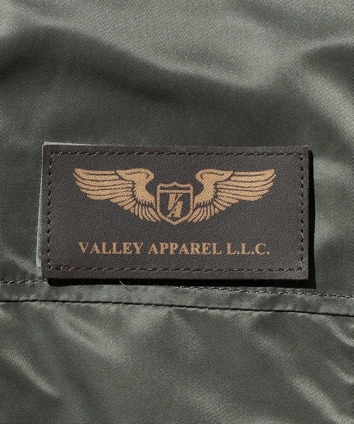 Valley Apparel(バレーアパレル)の「フーデッドリブフライトナイロンジャケット/フライトジャケット(ミリタリージャケット・メンズ・ネイビー/ダークグレー/シルバー/ブラック/グレー系その他・SMALL/MEDIUM/LARGE/X-LARGE)」の16枚目の写真