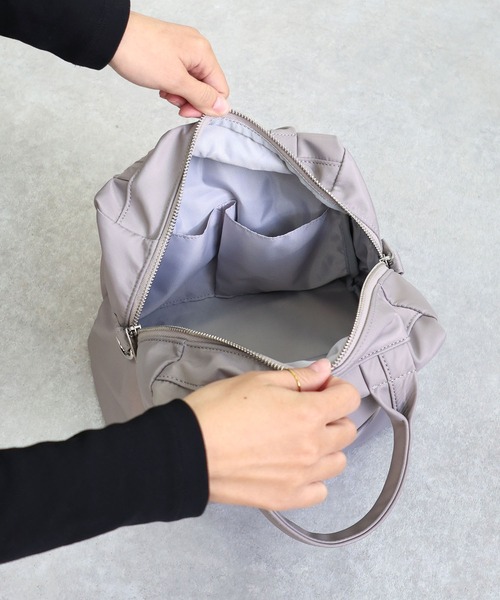T・S・L(ティーエスエル)の「ギャザーポケット2WAYボストンバッグ(ボストンバッグ・レディース・グレー/ブラック/ベージュ・FREE)」の9枚目の写真