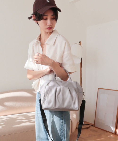 T・S・L(ティーエスエル)の「ギャザーポケット2WAYボストンバッグ(ボストンバッグ・レディース・グレー/ブラック/ベージュ・FREE)」の18枚目の写真