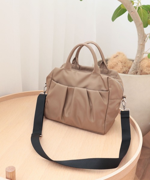 T・S・L(ティーエスエル)の「ギャザーポケット2WAYボストンバッグ(ボストンバッグ・レディース・グレー/ブラック/ベージュ・FREE)」の16枚目の写真