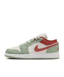 JORDAN BRAND(�W���[�_���u�����h)�̃G�A �W���[�_�� 1 LOW �W���j�A�V���[�Y / Air Jordan 1 Low Big Kids' Shoes 553560-133 Sail(�X�j�[�J�[)