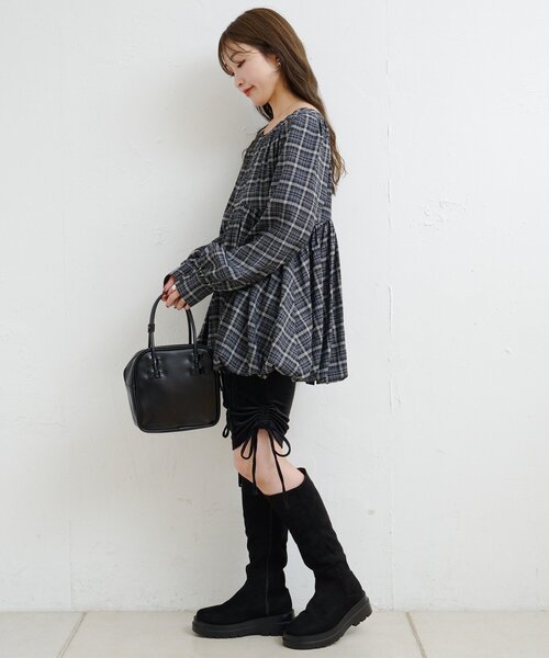 Kastane（カスタネ）の「【一部店舗限定/レザー&スエード/4色展開】B スクエアベーシックBAG（ハンドバッグ・レディース・ブラック/アイボリー/ブラウン/キャメル・FREE）」の13枚目の写真