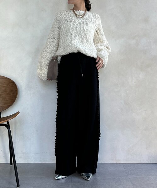 DouDou(ドゥドゥ)の「【WEB限定】カットジョーゼットサイドフリルパンツ(その他パンツ・レディース・ブラック/チャコールグレー/グレイッシュベージュ・FREE)」の5枚目の写真