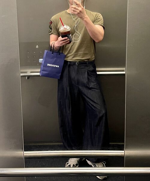 DNSR（ディーエヌエスアール）の「ベルト付きドレープスラックスインディゴ（その他パンツ・メンズ・その他・SMALL/MEDIUM/LARGE/X-LARGE）」の4枚目の写真