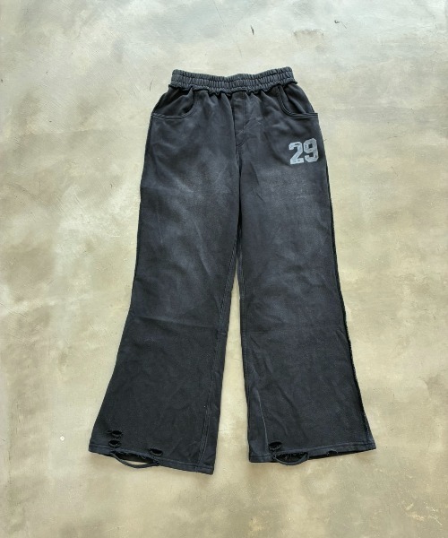 SHAGGIE(シャギー)の「ウォッシュ加工ワイドルーズスウェットパンツ(スウェットパンツ・レディース・グレー/チャコールグレー・FREE)」の13枚目の写真