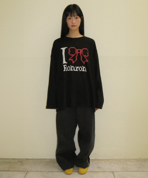 RONRON(ロンロン)の「I RIBBON OVER FIT LONG SLEEVE T SHIRT BLACK(Tシャツ/カットソー・レディース・その他・FREE)」の2枚目の写真