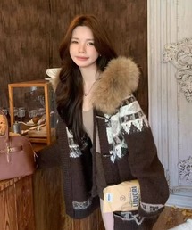 Sibra（シブラ）の「ユニセックス対応／取り外し可ファー襟トップス　春先まで着回せる2025-26新作（その他アウター）」