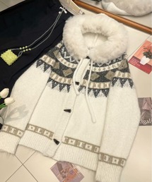 Sibra（シブラ）の「ユニセックス対応／取り外し可ファー襟トップス　春先まで着回せる2025-26新作（その他アウター）」