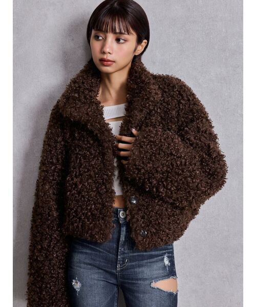 GYDA(ジェイダ)の「プードルフェイクファーコート(ブルゾン・レディース・アイボリー/ブラウン・FREE)」の6枚目の写真