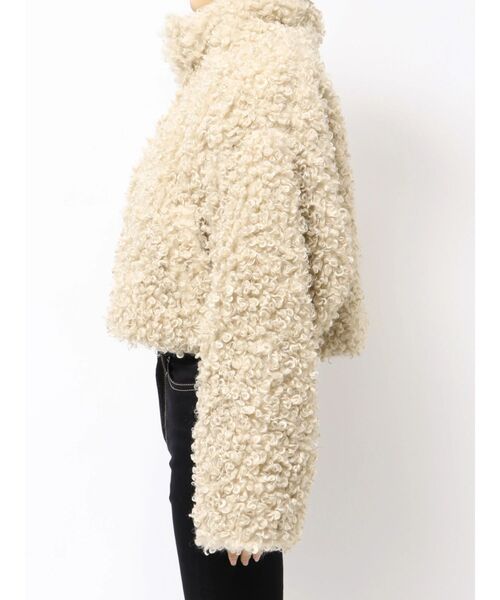 GYDA(ジェイダ)の「プードルフェイクファーコート(ブルゾン・レディース・アイボリー/ブラウン・FREE)」の21枚目の写真