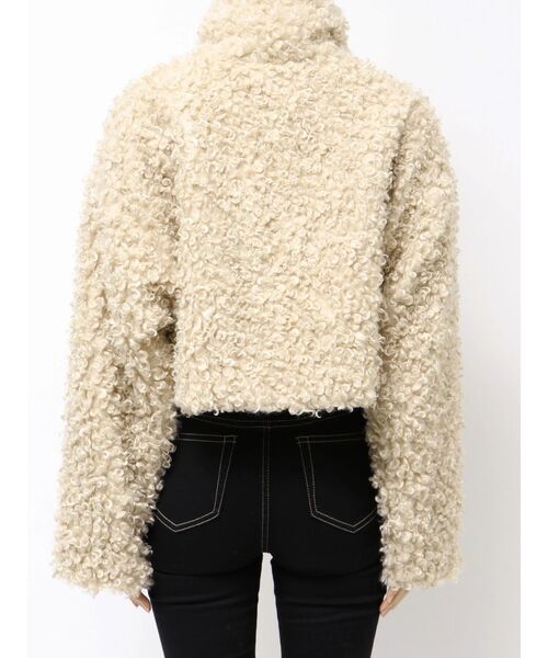 GYDA(ジェイダ)の「プードルフェイクファーコート(ブルゾン・レディース・アイボリー/ブラウン・FREE)」の22枚目の写真