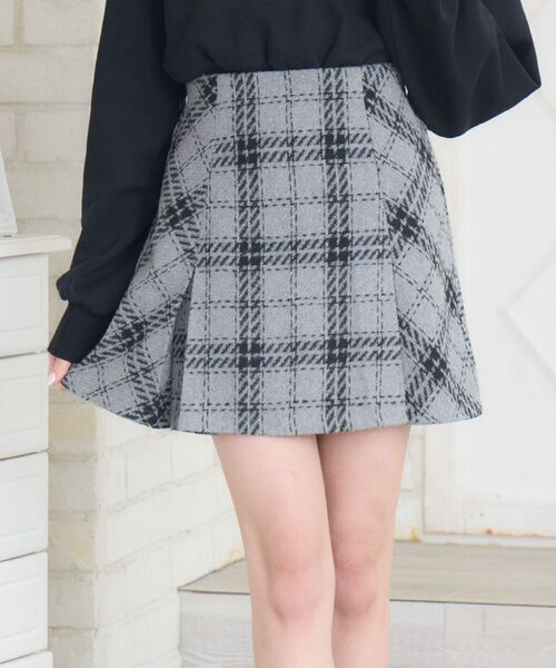 ems excite（エムズエキサイト）の「サイド切替ミニSK（スカート・レディース・ナチュラル/ライトグレー/ブラウン・FREE）」の2枚目の写真