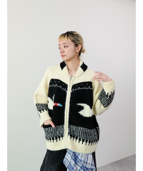 DOLLUPOOPS（ドールアップウップス）の「バード柄ニットカーディガン（カーディガン/ボレロ・レディース・ブラック/ロイヤルブルー・FREE）」の10枚目の写真