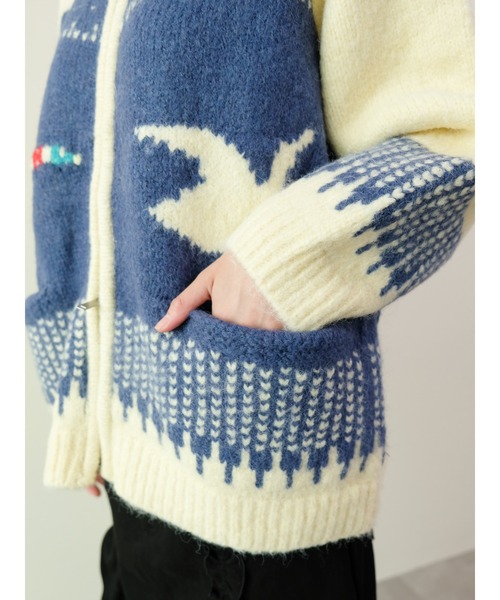 DOLLUPOOPS（ドールアップウップス）の「バード柄ニットカーディガン（カーディガン/ボレロ・レディース・ブラック/ロイヤルブルー・FREE）」の15枚目の写真