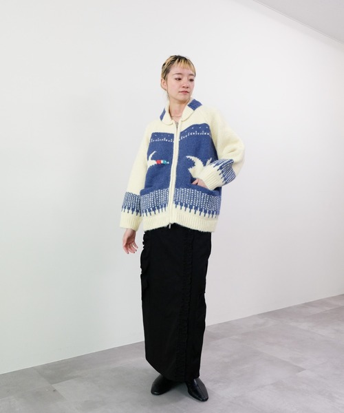 DOLLUPOOPS（ドールアップウップス）の「バード柄ニットカーディガン（カーディガン/ボレロ・レディース・ブラック/ロイヤルブルー・FREE）」の3枚目の写真