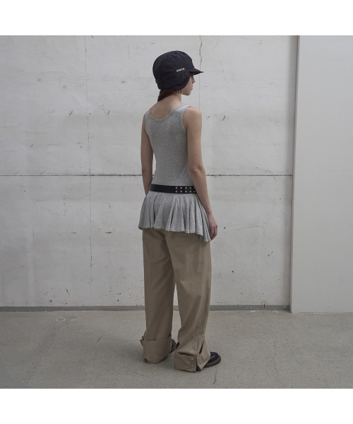 LCDC TM(エルシーディーシーティーエム)の「FRILL SLEEVELESS TOP (GREY)(Tシャツ/カットソー・レディース・アッシュグレー・SMALL/MEDIUM)」の3枚目の写真
