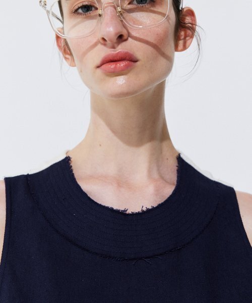 WNDERKAMMER(ブンダーカンマー)の「カラー ブロック スリーブレス クロップ トップ_ネイビー(Tシャツ/カットソー・レディース・その他・MEDIUM/SMALL)」の6枚目の写真