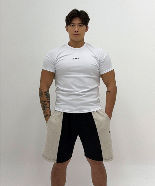 BARBELLWORKS(バーベルワークス)の「スカッチロゴ高伸縮マッスルフィット(Tシャツ/カットソー・メンズ・ホワイト/ブラック・LARGE/X-LARGE)」の5枚目の写真