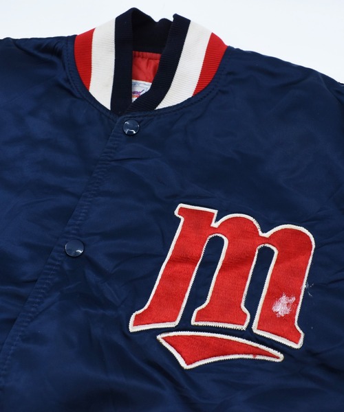 STARTER(スターター)の「【USED】90’s STARTER “MLB MINNESOTA TWINS” ナイロン アワードジャケット USA製(スタジャン・メンズ・ネイビー・LARGE)」の2枚目の写真