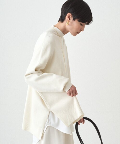 LOUNGEDRESS(ラウンジドレス)の「総針ハイネックニット(ニット/セーター・レディース・ブラック/アイボリー/モカ/ベビーピンク/ネイビー/グリーン・FREE)」の16枚目の写真