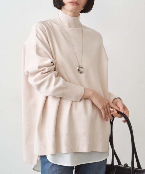 LOUNGEDRESS(ラウンジドレス)の「総針ハイネックニット(ニット/セーター・レディース・ブラック/アイボリー/モカ/ベビーピンク/ネイビー/グリーン・FREE)」の6枚目の写真