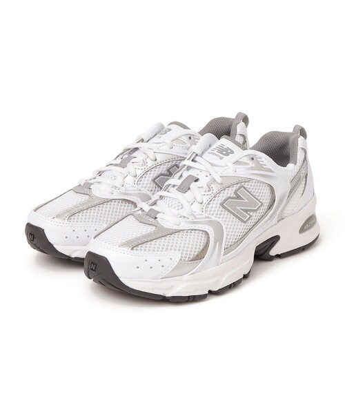 NEW BALANCE(ニューバランス)の「New Balance: MR530 スニーカー(スニーカー・レディース・ライトグレー/ホワイト・30/35/40/45/50)」の2枚目の写真