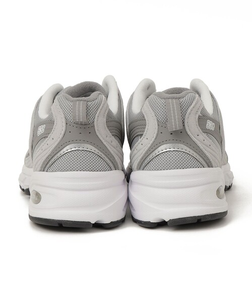 NEW BALANCE(ニューバランス)の「New Balance: MR530 スニーカー(スニーカー・レディース・ライトグレー/ホワイト・30/35/40/45/50)」の7枚目の写真