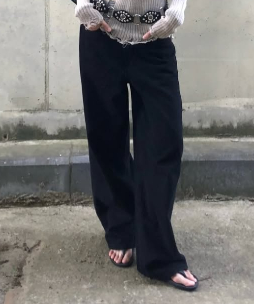 セール】WOMEN ERA STRAIGHT FIT DENIM PANTS - BLACK（デニムパンツ 