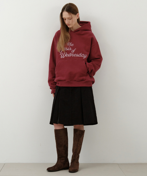 WEDNESDAYOASISFORWOMEN（ウェンズデー オアシス フォー ウーマン）の「W/コージーオアシス刺繍フードパーカー_バーガンディ(W25-TP49)（パーカー・レディース・バーガンディー・MEDIUM/LARGE）」の3枚目の写真