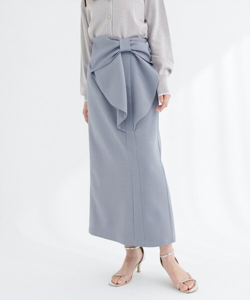 natural couture（ナチュラルクチュール）の「リボン付きナロースカート（スカート・レディース・グレー/モカ/スミクロ・FREE）」の3枚目の写真