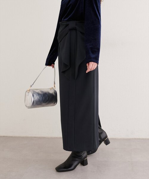 natural couture（ナチュラルクチュール）の「リボン付きナロースカート（スカート・レディース・グレー/モカ/スミクロ・FREE）」の5枚目の写真