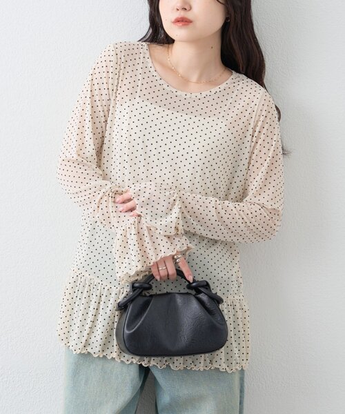 CIAOPANIC TYPY(チャオパニックティピー)の「【レイヤードにおすすめ】フロッキードットチュールフリルトップス(Tシャツ/カットソー・レディース・アイボリー/サックスブルー/ブラック・ONE SIZE)」の21枚目の写真