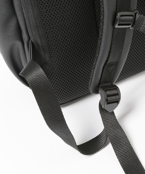 HARE(ハレ)の「【 一部カラーWEB限定】マルチポケットバックパック(HARE)(バックパック/リュック・メンズ・ブラック系その他/ブラック・FREE)」の9枚目の写真