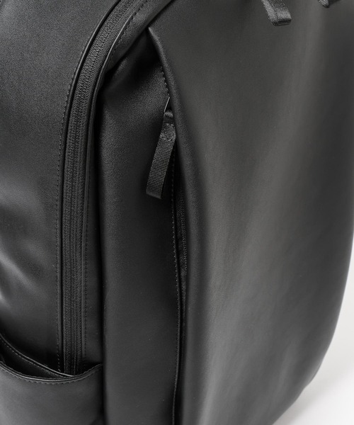 HARE(ハレ)の「【 一部カラーWEB限定】マルチポケットバックパック(HARE)(バックパック/リュック・メンズ・ブラック系その他/ブラック・FREE)」の3枚目の写真