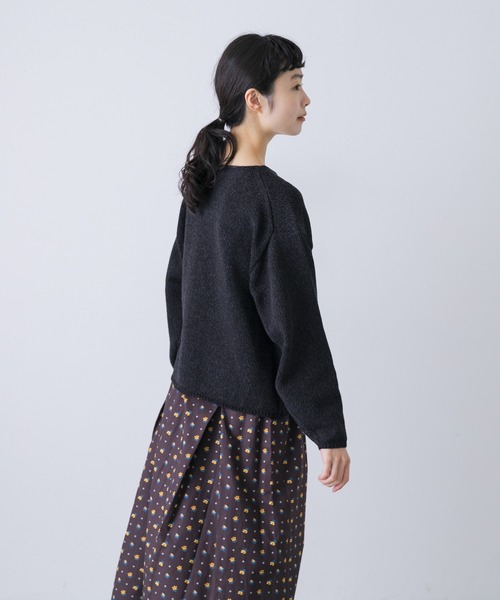 かぐれ（カグレ）の「テープヤーンボートネックニット（ニット