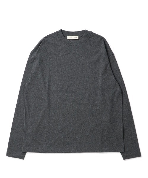 FOG ESSENTIALS(エフオージーエッセンシャルズ)の「ESSENTIALS Classic Long Sleeve Tee エッセンシャルズ(Tシャツ/カットソー・メンズ・グレー系その他・MEDIUM/SMALL/LARGE/X-LARGE)」の1枚目の写真