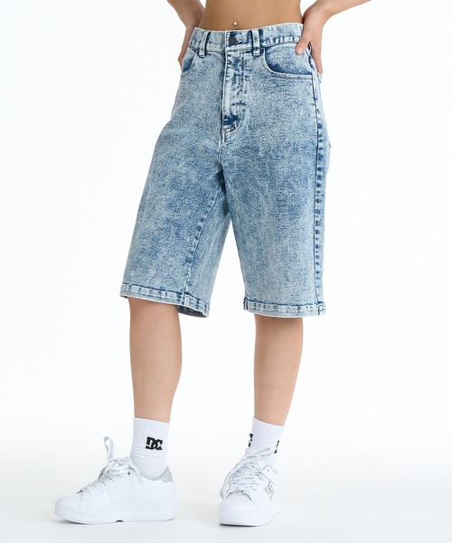 DC（ディーシー）の「DC/ディーシー ハーフパンツ レディース 26 WS WIDE SHORT LWS261306（その他パンツ・レディース・ダークインディゴブルー/ライトインディゴブルー・S）」の2枚目の写真